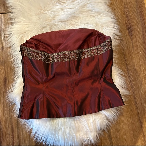 Ann Taylor Y2K Maroon Tube Top Cropped Size 4 - Picture 3 of 6